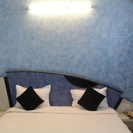Cool Palace Hotels Nászik Kültér fotó